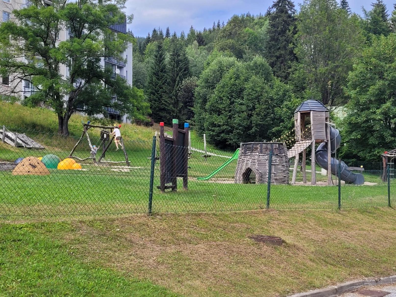 Triluzkovy Pokoj Pension Kubu Špindlerŭv Mlýn Luaran gambar